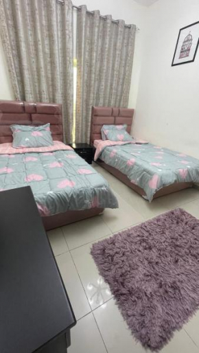 Lovely 2 bedroom with parking for rent in ajman